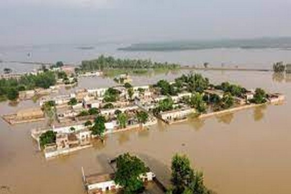 பாகிஸ்தான் வெள்ளத்தில் பாதிக்கப்பட்டோருக்கு கனடா நேசக்கரம் | Canada 5M Funding Flooding Pakistan
