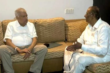 யாழில் திடீரென மாவை சேனாதிராஜாவை சந்தித்த ரணில்