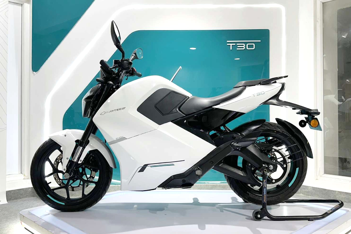 Affordable electric bikes India, Budget EV motorcycles 2026, Ola Roadster X price, Revolt RV1 BlazeX features, Oben Rorr Evo range, Matter Aera electric bike, Raptee HV T30 charging, Royal Enfield Flying Flea EV, Ultraviolette F77 X47 India #ElectricMotorcycles #IndiaEV #AffordableBikes #OlaRoadster #RevoltMotors #ObenRorr #MatterAera #RapteeHV #RoyalEnfieldEV #UltravioletteF77