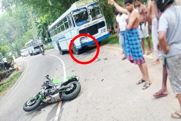 பேருந்தோடு நேருக்கு நேர் மோதிய உந்துருளி - இளைஞனின் உயிரை காவு வாங்கிய கோர விபத்து
