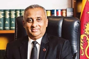 இலங்கை சட்டத்தரணிகள் சம்மேளனத் தலைவரை பதவியில் இருந்து விலகுமாறு கோரிக்கை