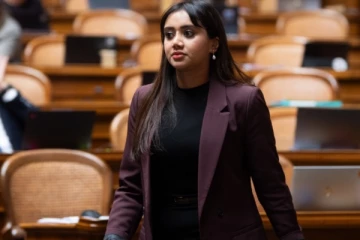 உலக அரங்கில் பெருமை ; இலங்கையில் பிறந்து சுவிட்சர்லாந்தை ஆளும் பெண்