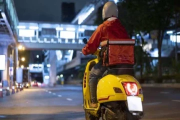 சிறுமி சொன்ன ஒரே பொய்: டெலிவரி பாய்க்கு நேர்ந்த கொடூரம்! சிசிரிவியில் அம்பலமான உண்மை