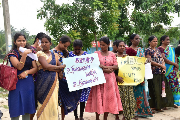 அத்தியாவசிய மருந்துத் தேவைகளை போராட்டத்தின் மூலம் ரணிலுக்கு உணர்த்தும் தாயக மக்கள்! | Essential Medicines Peoples Protest Mannar Ranil
