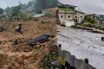 பூமிக்குள் மொத்தமாக புதையுண்ட மக்கள் : நிலக்கரி சுரங்கம் இடிந்து விழுந்ததில் 47 பேர் மாயம்!