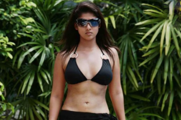 உலக பிகினி தின ஸ்பெஷல்... டூபீஸ் உடையணிந்து எல்லை தாண்டிய முன்னணி நடிகைகள் | South Indian Actress Bikini Photo