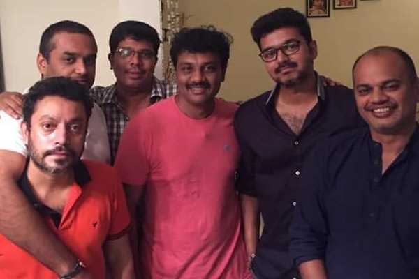 வீட்டுக்குள்ள வராத..அப்படியே கிளம்புடா!! விஜய்யை வாசலோடு திருப்பி அனுப்பிய நண்பன் | Sanjeev Asked Vijay Not To Enter His House Covid19