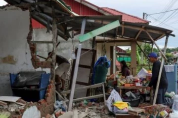 ඉන්දුනීසියාවේ ප්‍රබල භූ කම්පනයක්