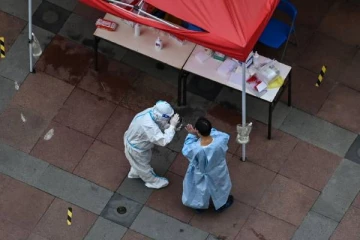 சீனாவில் மீண்டும் தீவிரமடையும் தொற்று பரவல்: பிஜிங்கில் கடும் கட்டுப்பாடு