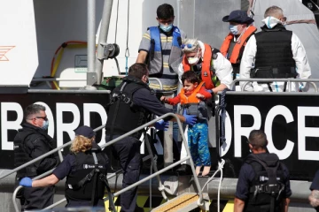 இனிமேல் புலம்பெயர்ந்தோருக்கு இது தான் கதி! கசிந்த பிரித்தானியாவின் புதிய திட்டம்: ஆபத்தானது என எச்சரிக்கும் பிரான்ஸ்