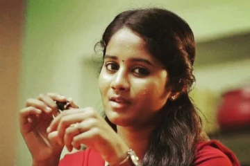 பவி டீச்சரிடம் அட்ஜஸ்ட்மென்ட் கேட்ட பிரபல நடிகையின் தம்பி!! போட்டுடைத்த இயக்குனர்