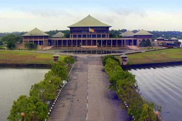 கோப் தலைவர் குறித்தான பிரச்சினைகள் தீரும் வரை குழு கூடாது - சபாநாயகர்