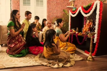 ஆன்மீகம்: வீடுகளில் தவறியும் செய்யக்கூடாத முக்கியமான 14 விஷயங்கள்