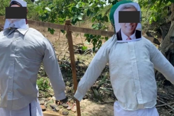 சுமோவின் புகைப்படத்தைக் கேட்ட சைக்கிள் கட்சி! எதற்குத் தெரியுமா?