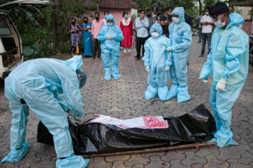 යලිත් වැඩි වෙන Covid මරණ..අද  (4/11) තත්ත්වය..