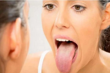 உடல் ஆரோக்கியத்தை நாக்கை வைத்து எப்படி கண்டுபிடிக்கலாம்?