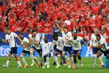 யூரோ 2024 கால்பந்து தொடர்: 5 - 3 என்ற கணக்கில் சுவிட்சர்லாந்தை வென்ற இங்கிலாந்து
