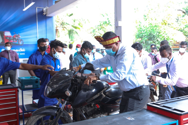 பஜாஜ் அசல் உதிரி பாகங்கள் விற்பனை நிலையத்தின் கோலாகல திறப்பு விழா யாழ்ப்பாணத்தில் | Bajaj Parts Shop Open Jaffna