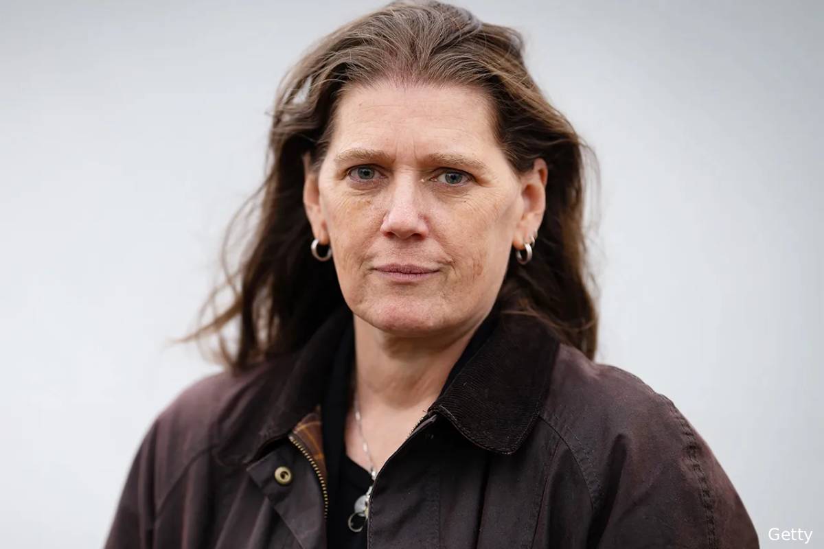 ஆட்சி மாற்றம் ஈரானில் அல்ல, அமெரிக்காவில்... கேலி செய்யும் ட்ரம்பின் அண்ணன் மகள் | Trump Niece Trolls Him Regard Regime Change