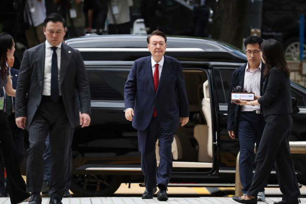 தென் கொரியாவின் முன்னாள் ஜனாதிபதிபதிக்கு ஆயுள் தண்டனை | Ex South Korean President Sentenced Life In Prison தென் கொரியாவின் முன்னாள் ஜனாதிபதிபதிக்கு ஆயுள் தண்டனை | Ex South Korean President Sentenced Life In Prison