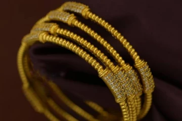 தாறுமாறாக எகிறிய தங்கம் விலை - ரூ.68 ஆயிரத்தை கடந்தது..