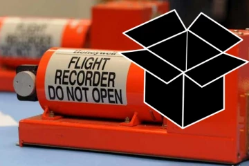 කළු පෙට්ටිය කියන තරම්ම කළුද?