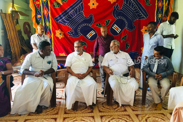 திருக்கோணேஸ்வரர் ஆலய வளாகத்தில் அமைந்துள்ள கடைகளை அகற்ற நடவடிக்கை: டக்ளஸ் (Video) | Trincomalee Temple Douglas Devananda