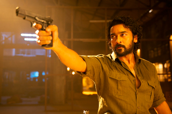 எதற்கும் துணிந்தவன் கதாநாயகிக்கு நடிகர் சூர்யா கொடுத்த சர்ப்ரைஸ் ! என்ன தெரியுமா? | Suriya Gift Et Movie Actress