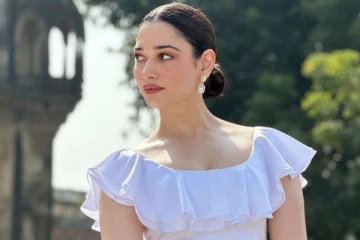 பிரபல நடிகருடன் டேட்டிங் சென்ற தமன்னா! வீடியோ வெளியாகி வைரல்