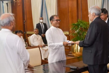 இன்று பதவியேற்ற   37 இராஜாங்க மைச்சர்கள் இவர்கள் தான்! (Photos)