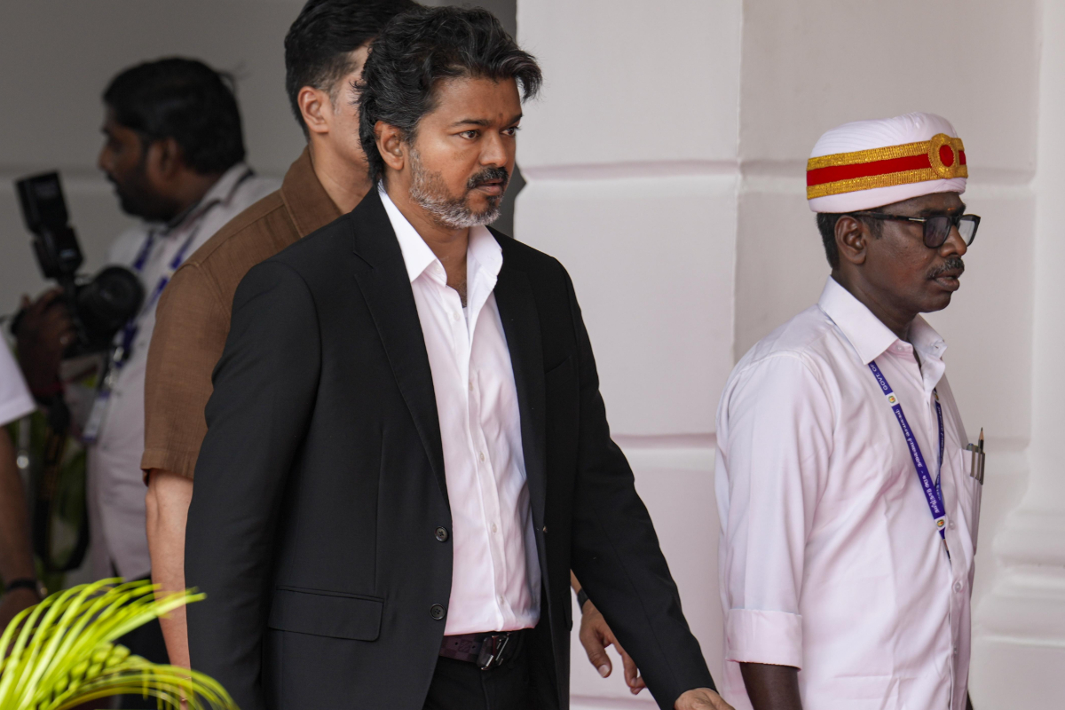 இன்று கரூர் செல்கிறார் முதல்வர் விஜய்.., 32 பேருக்கு கருணை அடிப்படையில் அரசுப் பணி | Cm Vijay Karur Visit 32 People Government Job இன்று கரூர் செல்கிறார் முதல்வர் விஜய்.., 32 பேருக்கு கருணை அடிப்படையில் அரசுப் பணி | Cm Vijay Karur Visit 32 People Government Job