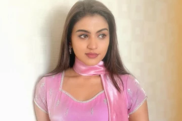 பிங்க் நிற உடையில் ரசிகர்களின் மனதை கவர்ந்த நடிகை ஷபானா.. லேட்டஸ்ட் போட்டோஷூட்