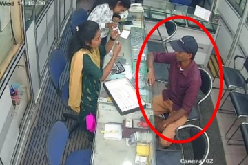 தங்கம் விற்கும் விலையில் நகைக் கடையில் நூதன திருட்டு; காட்டிக்கொடுத்த சிசிடிவி!