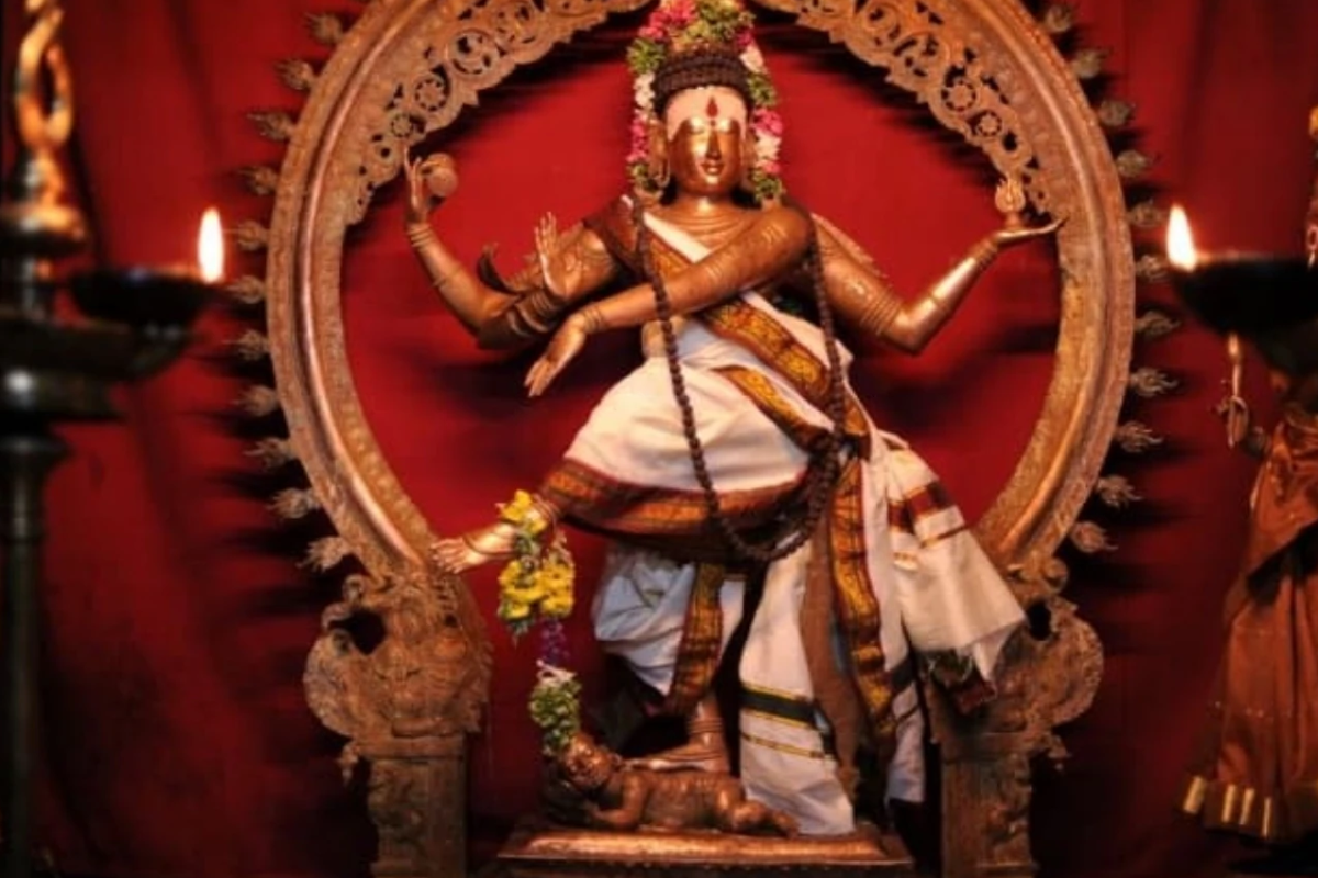 சிவலிங்கத்தின் அடியில் சமாதி திகைக்க வைக்கும் குறிஞ்சிப்பாடி ஆலய வரலாறு | Chidambaram Meenakshi Chokkanathar Temple History