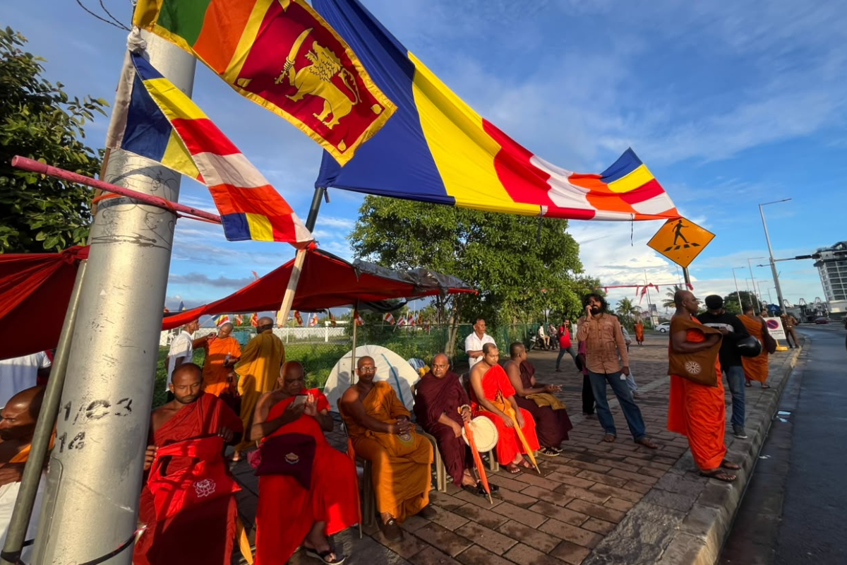 ஆட்டம் காணப்போகும் அநுர - மஞ்சள் காவிக்குள் மறைந்திருக்கும் மர்மம் - பின்னணியிலுள்ள சதி | Once Again Aragalaya In Galle Face