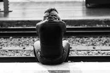 கழட்டிவிட்ட காதலி: 7 லட்சம் செலவழித்த காதலன்! பெற்றோருக்கு எழுதிய கடிதம் வைரல்