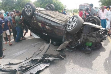 அனுராதபுரம் திருகோணமலை வீதியில் விபத்து : நால்வர் வைத்தியசாலையில் அனுமதி