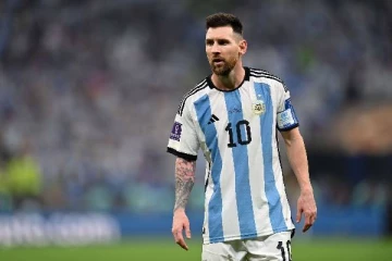 லியோனல் மெஸ்ஸியின் எதிர்காலம் கேள்விக்குறி! முடிவுக்கு வரும் ஒப்பந்தம்