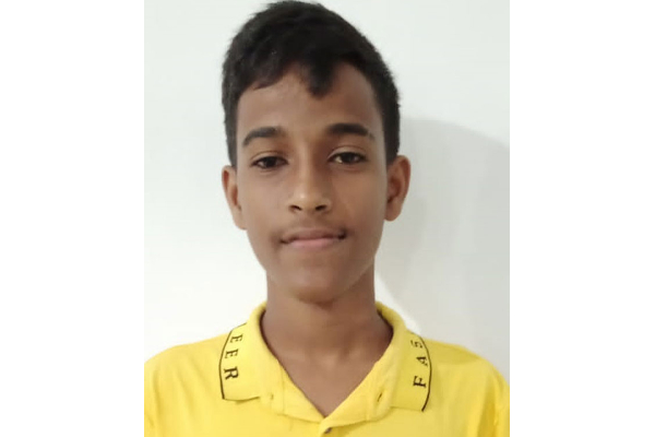 தாய், கிணற்றில் வீசிய சிறுமியை காப்பாற்றிய மாணவர்கள்- குவியும் பாராட்டுகள் (படங்கள்) | School Students Rescue The Girl