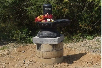 இன்று சிவராத்திரி! யாழில் திடீரென பிரதிஷ்டையாகியுள்ள சிவலிங்கம் (Video)