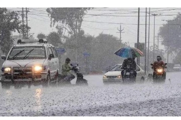 தமிழகத்தில் இந்த 9 மாவட்டங்களில் இடி, மின்னலுடன் வெளுத்து வாங்கபோகும் கனமழை - வானிலை ஆராய்ச்சி மையம் எச்சரிக்கை