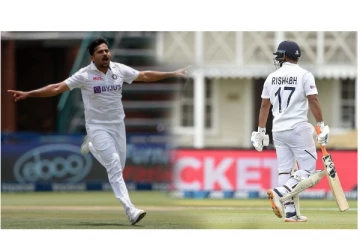 வந்த வேகத்தில் வெளியே திருப்பி அனுப்பிய ரபாடா - வெறுப்பான ரிஷப் பண்ட் - வைரலாகும் வீடியோ