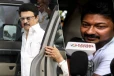 பொலிஸ் காவலில் உதயநிதி ஸ்டாலின்..பரபரப்புக்கு மத்தியில் அவசரமாக புறப்பட்ட முன்னாள் தமிழக முதல்வர்