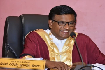 அடுக்குமாடி குடியிருப்பில் முன்னாள் மேயர் சடலமாக மீட்பு; நடந்தது என்ன?