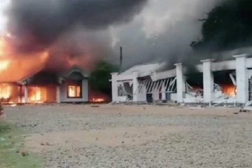 இழப்பீடு பெறுவதிலும் சுத்து மாத்து செய்யும் அரசியல்வாதிகள்