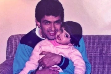 இந்த புகைப்படத்தில் இருக்கும் நடிகை யார் தெரியுமா.. இந்திய சினிமாவின் வசூல் ராணி