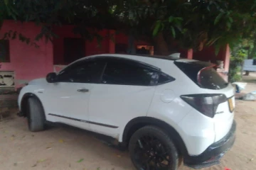 இரகசிய தகவலின் அடிப்படையில் மேற்கொள்ளப்பட்ட சோதனையில் சிக்கிய நபர் (Photos)