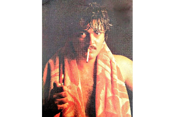 தல அஜித்தின் பழைய படத்திலிருந்து வெளியான மாஸ் புகைப்படம்! எப்படி உள்ளார் பாருங்க | Aji An Seen Pic