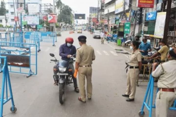 கேரளாவில் அதிகரிக்கும் கொரோனா பரவல்.. மும்மடங்கு முழு ஊரடங்கு அமல்!