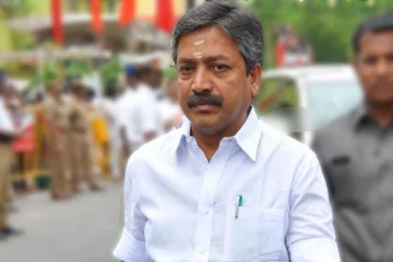 வாக்காளர்களுக்கு பணம்: அமைச்சர் சிவி சண்முகம் மீது வழக்குபதிவு